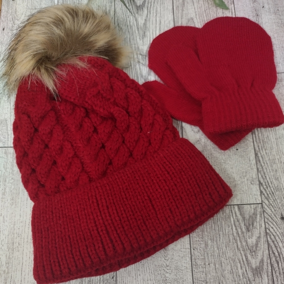 Baby Boy Girl Winter Warm Knit Beanie With Gloves Red Christmas - Picture 3 of 4
